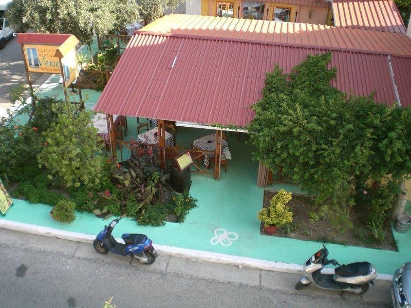 Hotel Venetia Ireo  Extérieur photo